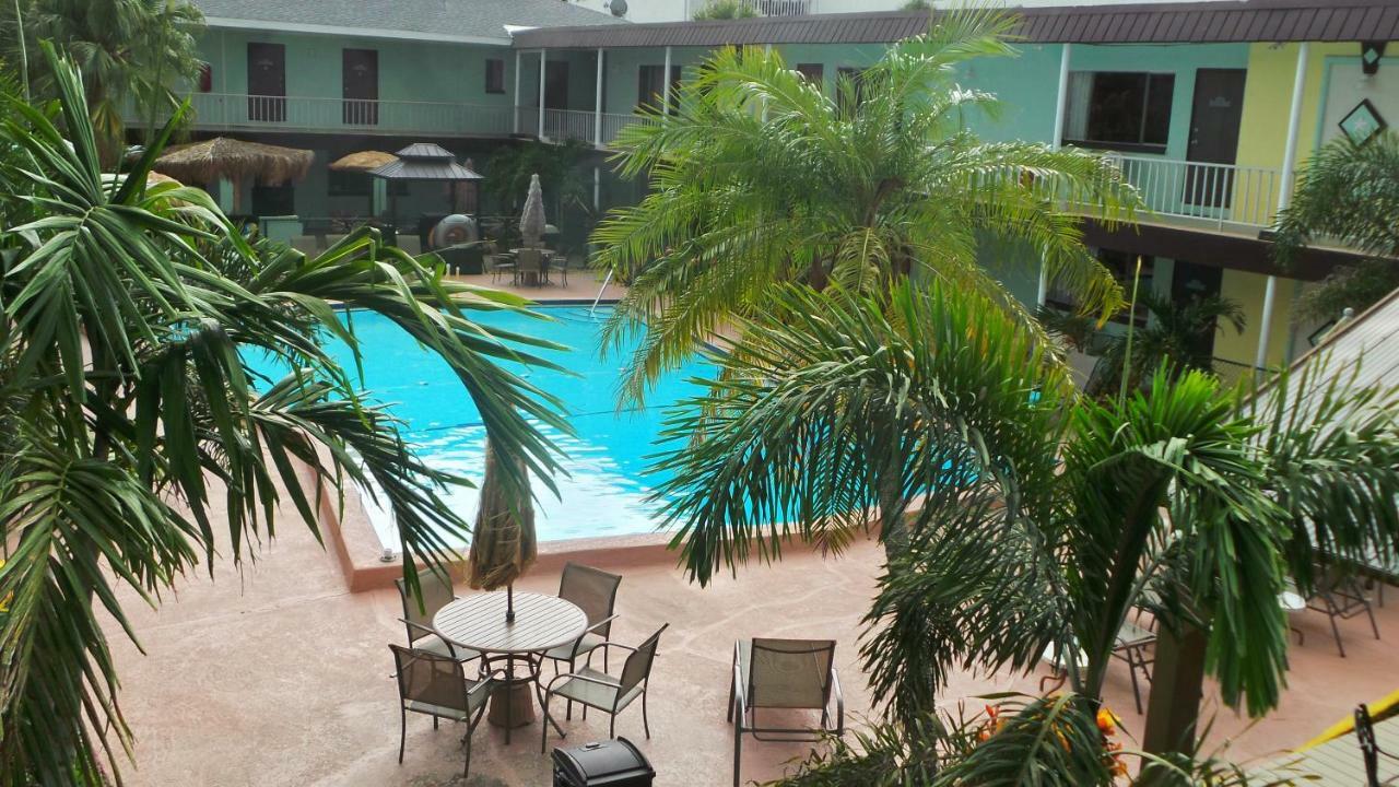 Island House Resort Hotel 세인트피트비치 외부 사진