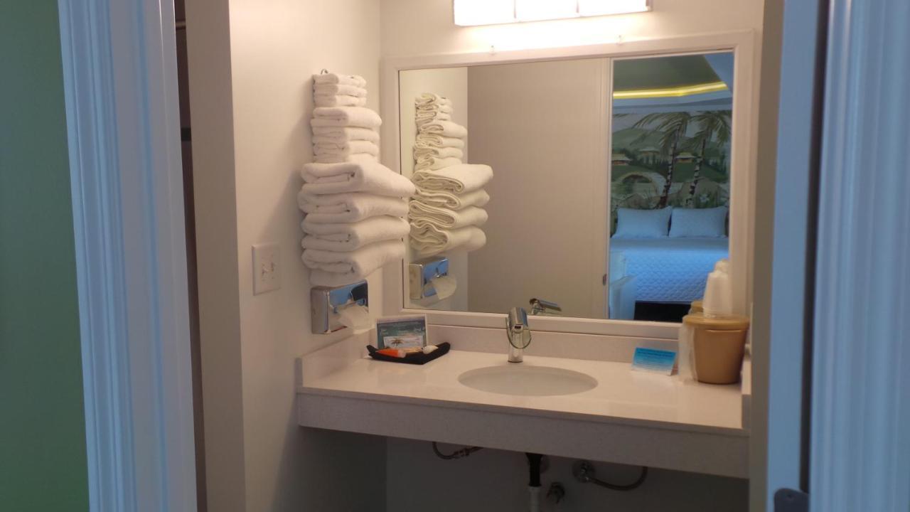 Island House Resort Hotel 세인트피트비치 외부 사진